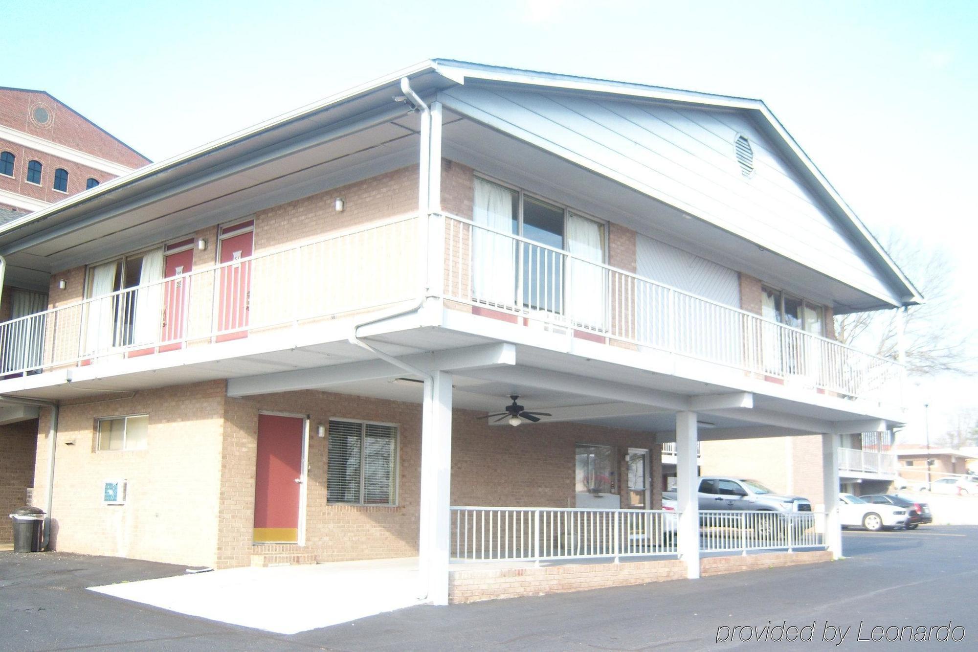 Budgetel Inn & Suites Rockingham Exterior photo