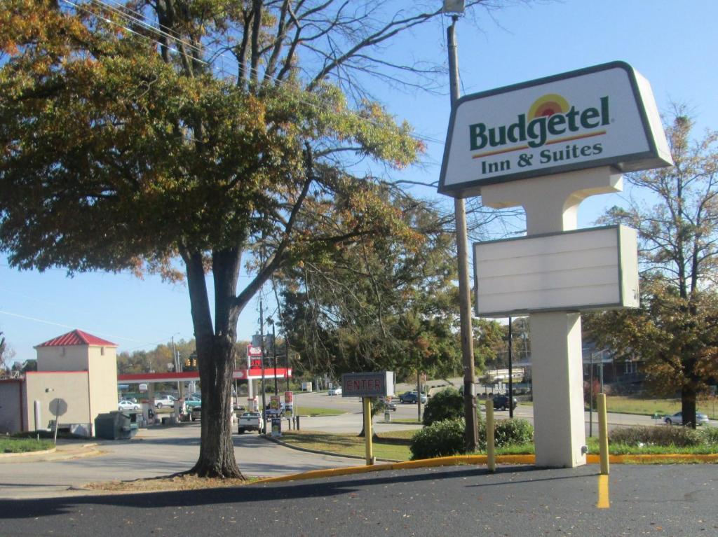 Budgetel Inn & Suites Rockingham Exterior photo